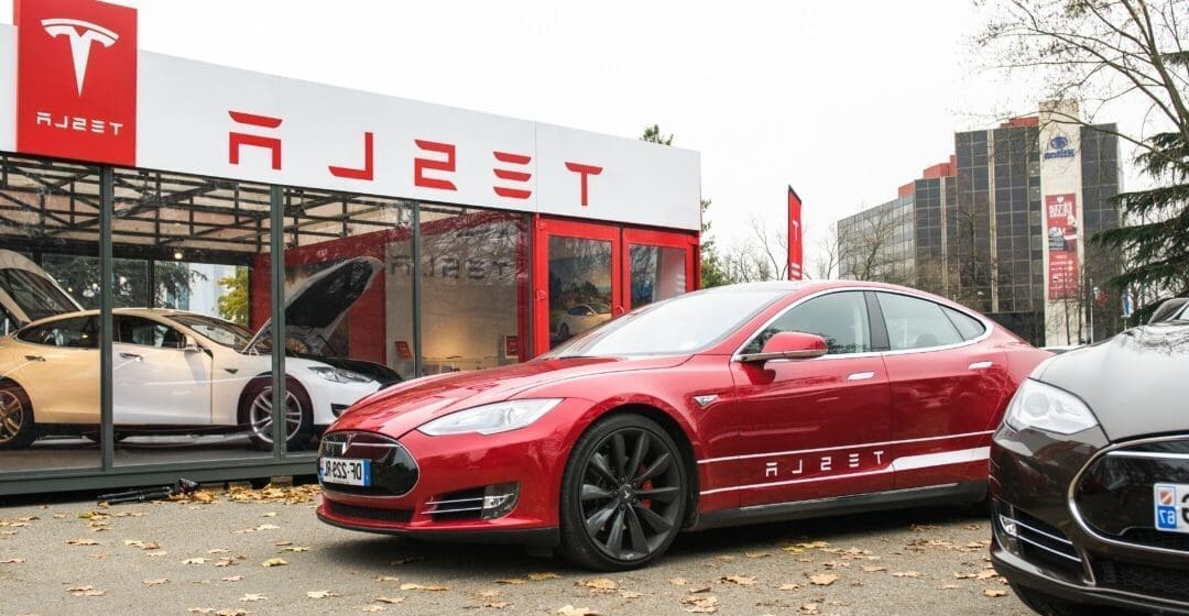 Maison Tesla en France : Le Pari Luxueux de l&rsquo;Éco-Habitat et son Impact sur les Casinos Locaux
